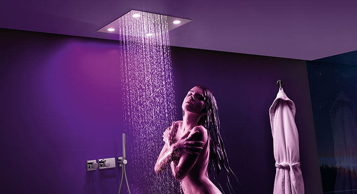 Déjate enamorar por los nuevos rociadores para ducha TRES Cromoterapia 